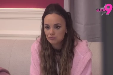 MISLILI STE DA ZNATE SVE O TEODORI DELIĆ - ČEKAJTE DA VIDITE OVO! Poznati muškarac OBJAVIO INTIMNI SNIMAK, SCENE SAMO ZA PUNOLETNE! (FOTO)