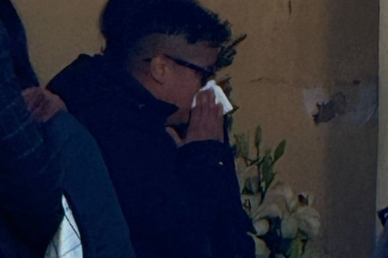 Marija na sahrani oca Rajka