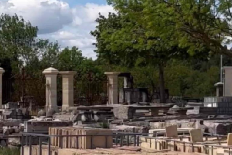 Imanje Elene Karaman