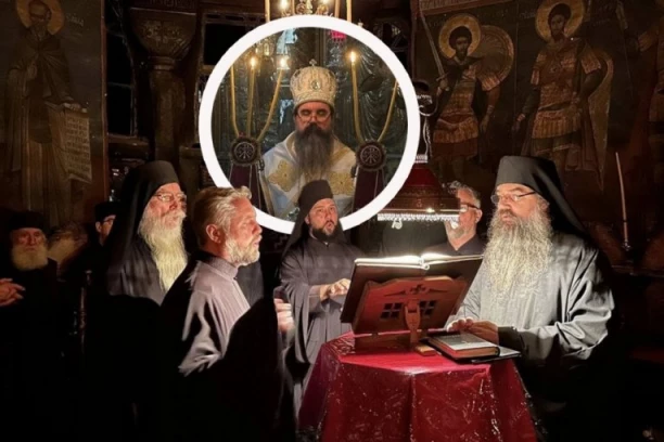 HILJADU SVEĆA ZA SVETOG KRALJA MILUTINA: Evo kako je Hilandar proslavio svoju ktitorsku slavu (FOTO)