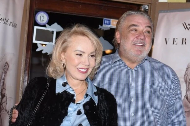 BRENA I BOBA PRODALI VILU U MAJAMIJU: Morali da SPUSTE CENU, ali ipak zaradili MILIONE!