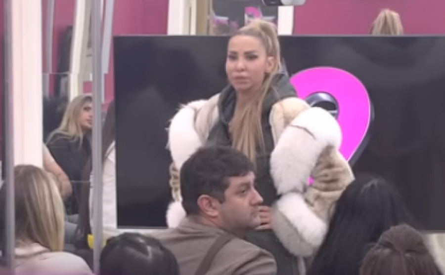 SKANDALČINA! Otac Aneli Ahmić ŽIVEO U KONTEJNERU!? Isplivali svi STRAVIČNI detalji!