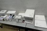 SPREČENO KRIJUMČARENJE NA HORGOŠU! Vozač hteo da prenese skoro 60 IT uređaja! (FOTO)