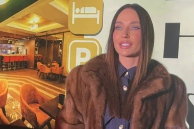 PRVO POJAVLJIVANJE KAĆE ŽIVKOVIĆ U JAVNOSTI NAKON SKANDALA SA KIJOM! Pevačica OVIM POSTUPKOM zapušila sva usta! (GALERIJA, VIDEO)