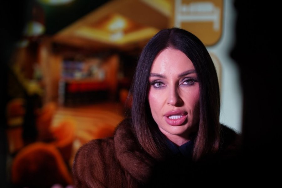 SADA JE SVE JASNO! KAĆA U SUZAMA - ZBOG OVOGA JE REAGOVALA! Stojke je podržao!