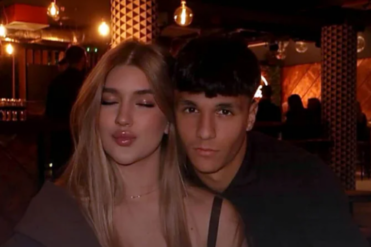 Lena Marinković sa dečkom