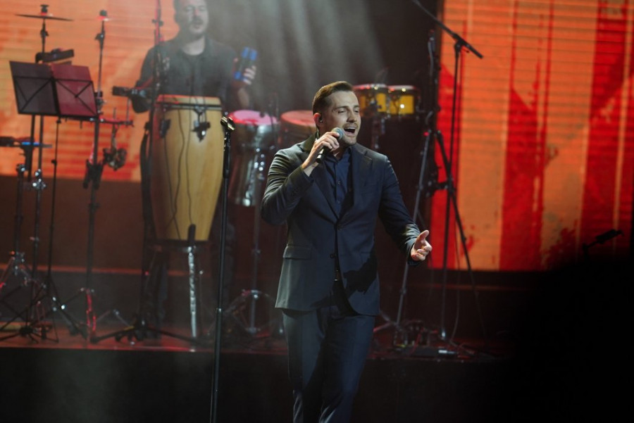 POZNATI SE SJATILI U MIRZINO JATO! Estrada pohrilila na Selimovićev koncert, oni su privukli najviše pažnje! (VIDEO, GALERIJA)