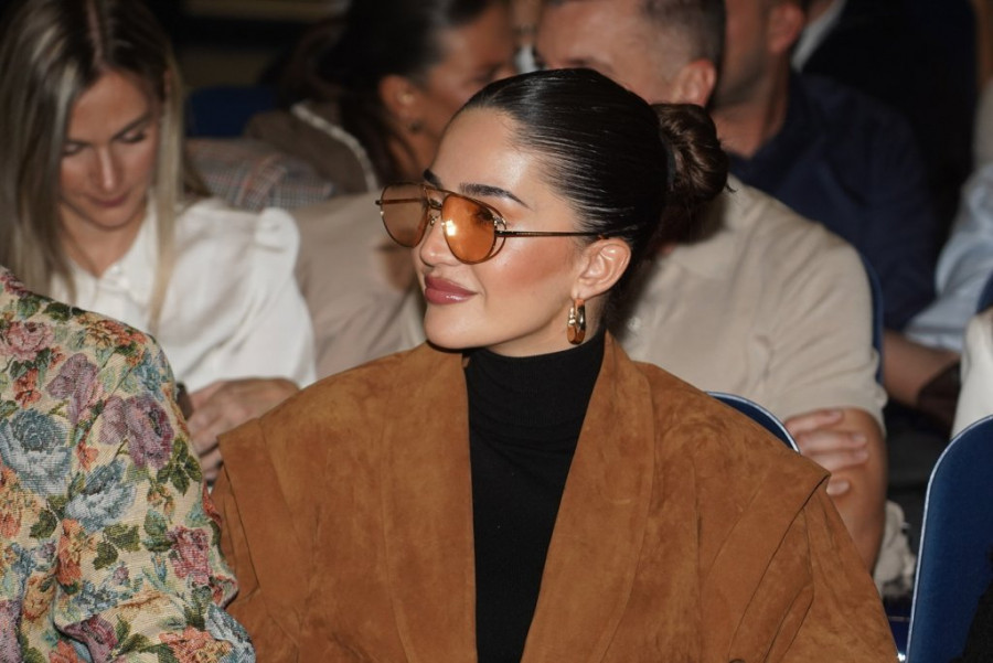 POZNATI SE SJATILI U MIRZINO JATO! Estrada pohrilila na Selimovićev koncert, oni su privukli najviše pažnje! (VIDEO, GALERIJA)