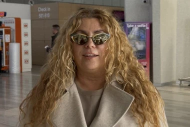 INDIRA RADIĆ BRUTALNO O KOLEGAMA KOJI SE GRABE ZA NOVU GODINU!