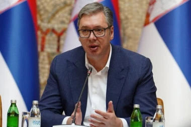 VAŽAN DIPLOMATSKI SUSRET! Vučić dočekuje delegaciju italijanskog parlamenta u Palati Srbija