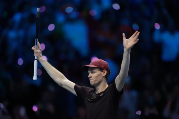 OVO NI ĐOKOVIĆU NIJE POŠLO ZA RUKOM! Janik Siner postao najmlađi ikada!