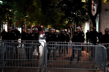 NAPADNUTI HRVATSKI NAVIJAČI! Delije iz Crne Gore im preprečile put, a onda...