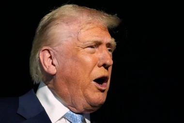 NE MOŽE OČIMA DA JE VIDI, ŠTA SE OVDE DEŠAVA? Tramp poznatu novinarku nazvao "PRASICOM", a evo kako ju je izvređao u prošlosti! (VIDEO)