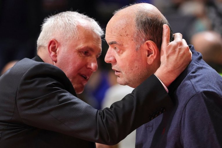 "DULE JE PRVI KOJI MI JE TO DAO": Željko Obradović progovorio o Vujoševiću, pa uradio nešto što će Beograd večno pamtiti (VIDEO)