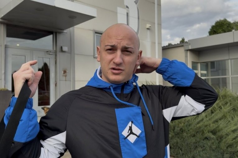 Desingerica stigao bolestan na snimanje "Pinkovih zvezda"