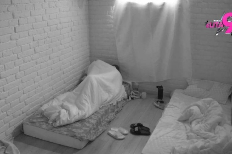 Teodora i Filip u krevetu