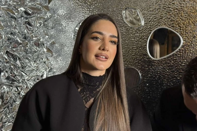 ANĐELA ĐURIČIĆ IMALA NEZGODU! Odmah odgovorila zabrinutim fanovima, TRPI BOLOVE! (VIDEO)