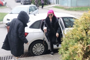 SNIMANJE "PINKOVIH ZVEZDA" PREKINUTO, VODITELJI MORALI DA INTERVENIŠU! Zorica Brunclik PLANULA PRED SVIMA, otkriveni detalji o HONORARU: Završila sam!