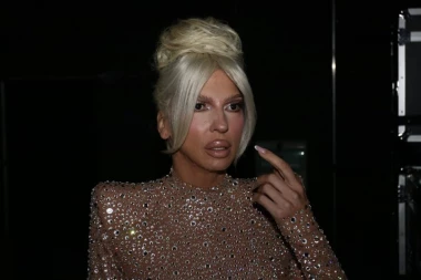 ZNALA SAM DA JE BOLESNA, ČUVALA SAM NJENU TAJNU! Jelena Karleuša slomljena zbog smrti Ljiljane Jorgovanović - NAPISALA MI JE NAJVEĆE HITOVE!