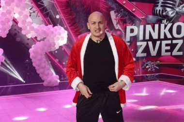SKANDALČINA U "PINKOVIM ZVEZDAMA": Desingerica najstrašnije izvređao članove žirija! (VIDEO)