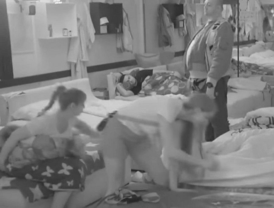 MAJA MARINKOVIĆ POKRENULA LAVINU, OBEZBEĐENJE JEDVA SPREČILO INCIDETNT! Učesnici Elite u NIKAD ŽEŠĆEM OKRŠAJU, Teodora u središtu novog skandala!