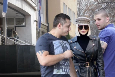 TANJA MILJKOVIĆ IMA PROBLEM ZBOG KOJEG NIJE DOŠLA NA SUĐENJE: Vođe klana strepe od iskaza svedoka - DANAS IH JE ČETIRI!