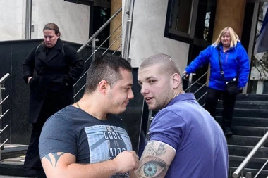 BOJANA BELIVUK I VELJINA TAŠTA DOŠLE ODVOJENO! Drama ispred Specijalog suda u Beogradu - MAJKA I ĆERKA NAKON SUĐENJA SVAKA SVOJIM PUTEM! (FOTO)