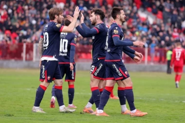 ZVEZDA SE PLASIRALA U OSMINU FINALA! Na kolenima i trećeligaš, rutinska pobeda crveno-belih!