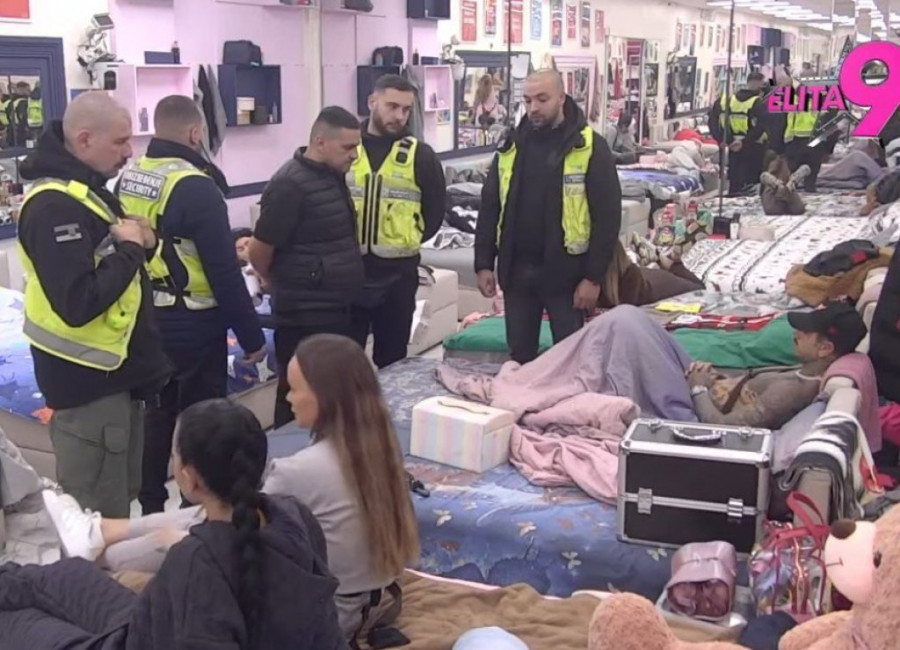 OBEZBEĐENJE FORMIRALO ŽIVI ZID OKO ĐUKIĆA, ČEKA SE POSLEDNJA REČ PRODUKCIJE! Novi napad Nenada Macanovića - BRUTALNO DO SAMOG KRAJA! (GALERIJA)