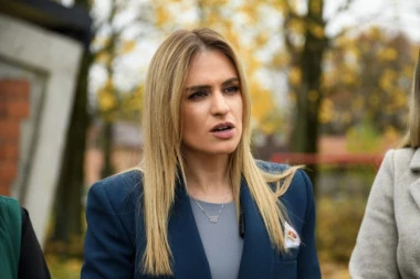 LOV NA MANTIJE: Ideologija mržnje se dugo rasejavala, a sve je počelo kada je CRKVA prokazana kao prepreka da se Srbima savije kičma