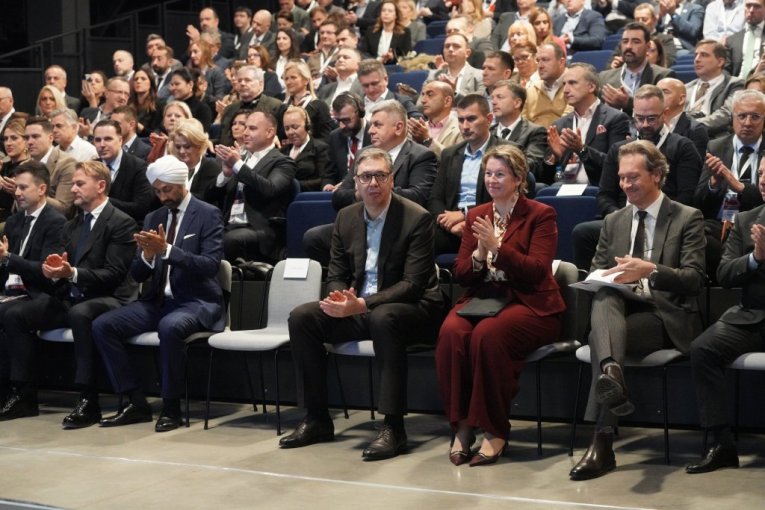 POSLOVNA KONFERENCIJA U LOŽIONICI