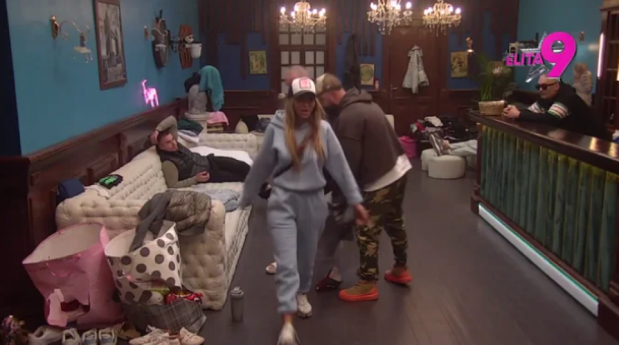 RATNO STANJE U "ELITI", STVARI LETE NA SVE STRANE: Aneli doživela pomračenje, pa napravila KARAMBOL - u sve umešana Anita!