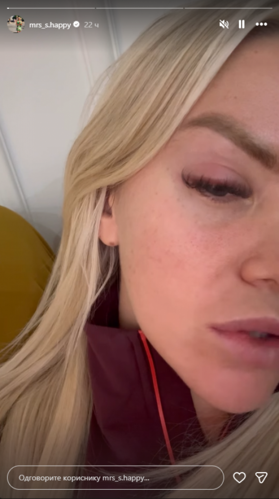 PINKOVA VODITELJKA U NESNOSNIM BOLOVIMA: Usnimila se sa ZATVORENIM OKOM - ovo će vas NAJEŽITI! (GALERIJA)