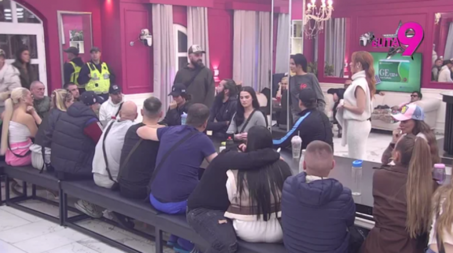 PRVO FILIP, ONDA LUKA: Anita dobila PONIŽENJE godine, Vujović joj opalio "šamar" realnosti - au, koji BLAM!