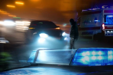 JEDNO VOZILO UDARILO PEŠAKA, DRUGO GA PREGAZILO! Nije mu bilo spasa!