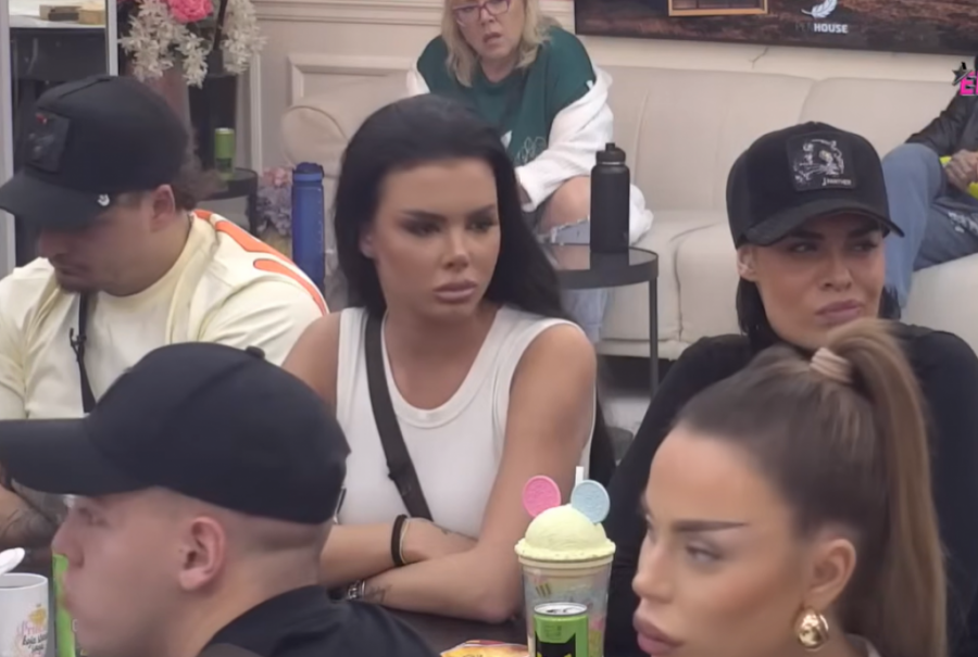 ANITA RAZBUCALA VEZU ANELI I LUKE U DVA POTEZA, PA OBRISALA POD AHMIĆEVOM: Pukla bruka uživo na Pinku, Vujović u žestokom kanalu!