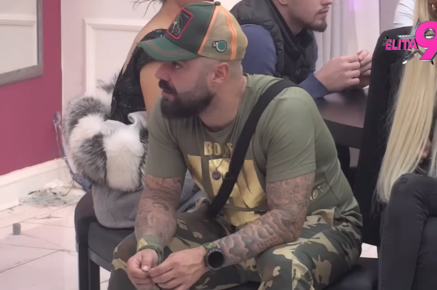 ANITA RAZBUCALA VEZU ANELI I LUKE U DVA POTEZA, PA OBRISALA POD AHMIĆEVOM: Pukla bruka uživo na Pinku, Vujović u žestokom kanalu!