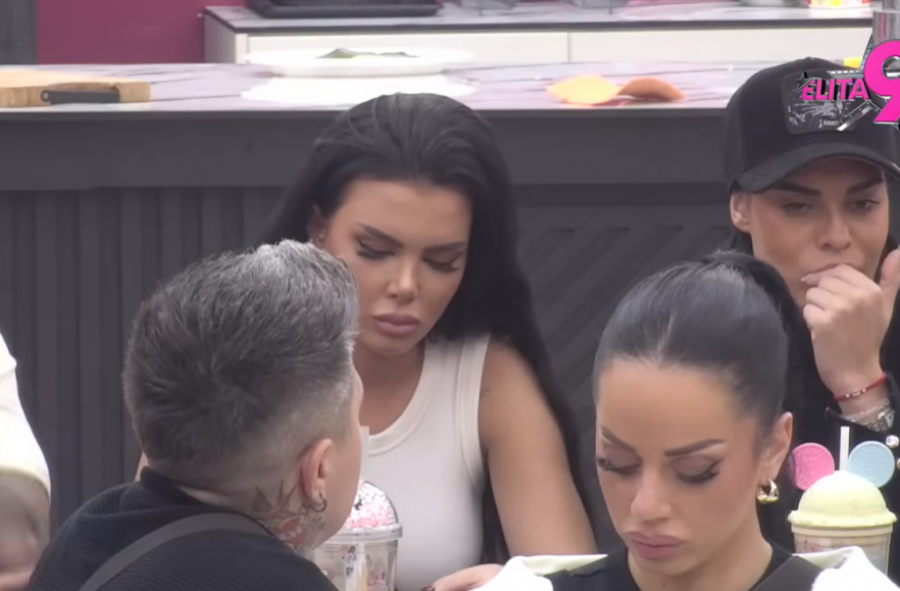 ANITA RAZBUCALA VEZU ANELI I LUKE U DVA POTEZA, PA OBRISALA POD AHMIĆEVOM: Pukla bruka uživo na Pinku, Vujović u žestokom kanalu!