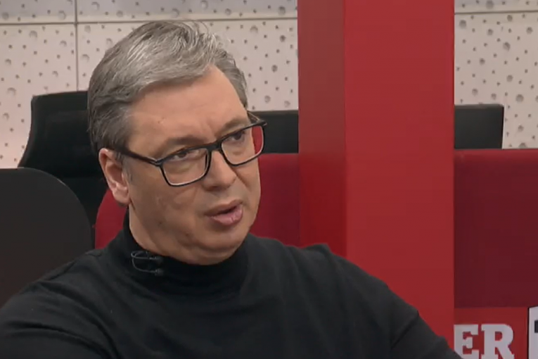 VUČIĆ O SRAMOTNOJ KAMPANJI IZ SARAJEVA: Takve optužbe stižu kad je teško Srbiji