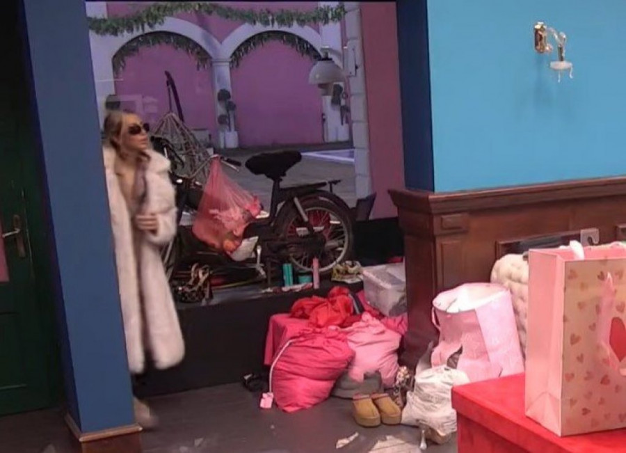 ANELI AHMIĆ POKUPILA SVE I NAPUSTILA BELU KUĆU! Luka Vujović TO URADIO na njene oči - OVO JE KAP KOJA JE PRELILA ČAŠU!