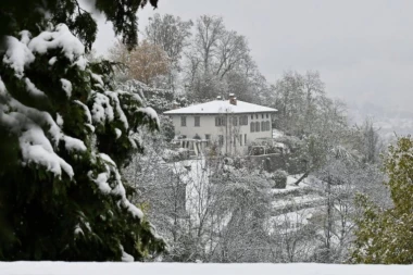 U NOVOGODIŠNJOJ NOĆI TEMPERATURA PADA I DO - 7! Dobro se obucite, OVI delovi zemlje će se ZALEDITI!