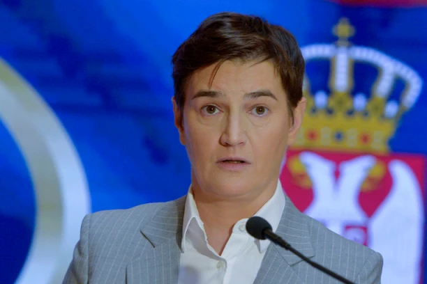 PITANJE ZA POLICIJU KOJA SLUŽI BLOKADERIMA - Brnabić besna zbog legitimisanja bolesne bake tokom blokade: Čime je zaslužila takav tretman?