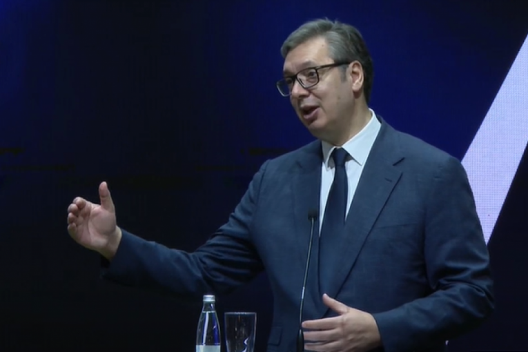 Vučić na otvaranju sajma