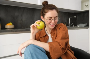 Kada jesti JABUKE tokom dana ako želite da smršate: Odgovor je JEDNOSTAVAN