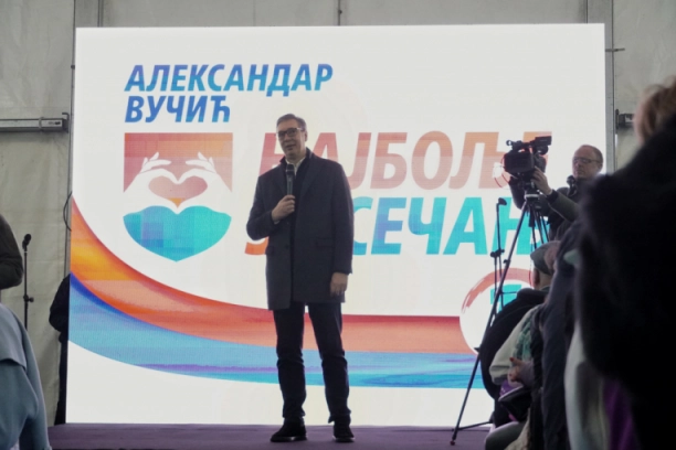 NAĆI ĆEMO REŠENJE! Vučić o teškoj situaciji sa NIS: Budite sigurni da ćete imati benzina, struje i grejanja tokom predstojeće zime, TO VAM GARANTUJEM!