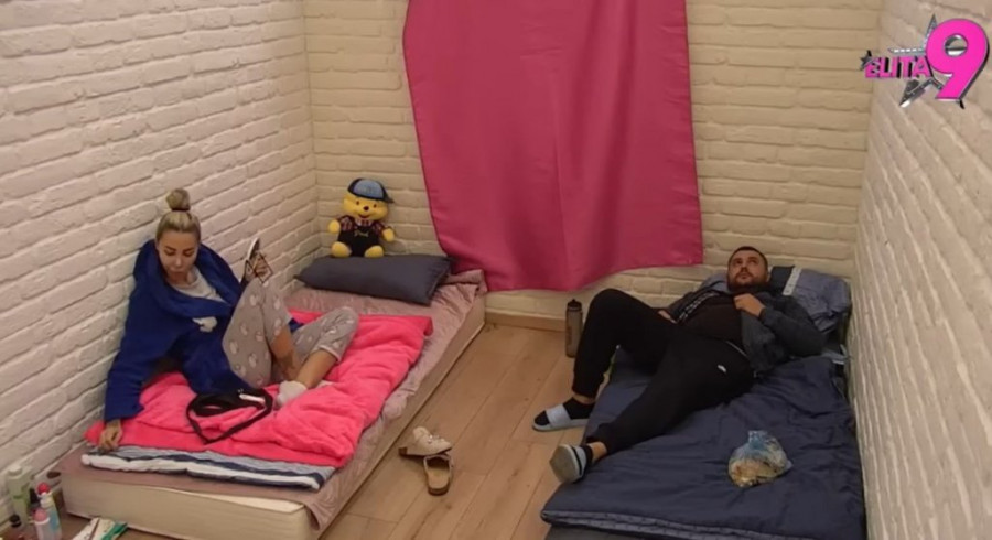 ASMIN I ANELI SE ŽESTOKO ZAKAčILI ZBOG STANIJE! Durdžić joj OBRUSIO, Ahmićeva PUKLA od ljubomore!