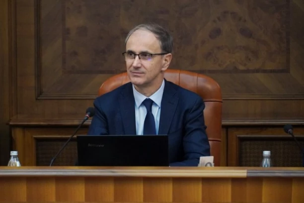 PREMIJER MACUT PRAVO U METU: Prisajedinjenje Vojvodine Srbiji ostvarenje vekovnog sna!