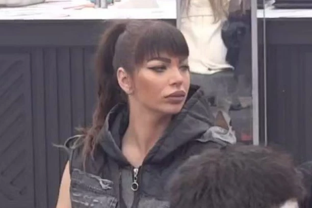 MILJANA KULIĆ PRIMLJENA U URGENTNI CENTAR!