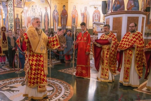 “NE PLAŠI SE, SAMO VERUJ”: Vladika Grigorije o najvažnijoj poruci iz Jevanđelja