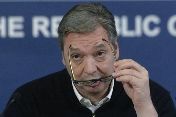 UKOLIKO SE ZA 50 DANA NE NAĐE KUPAC, UVEŠĆEMO SVOJU UPRAVU! Vučić: Vlada Srbije jednoglasno usvojila moj predlog